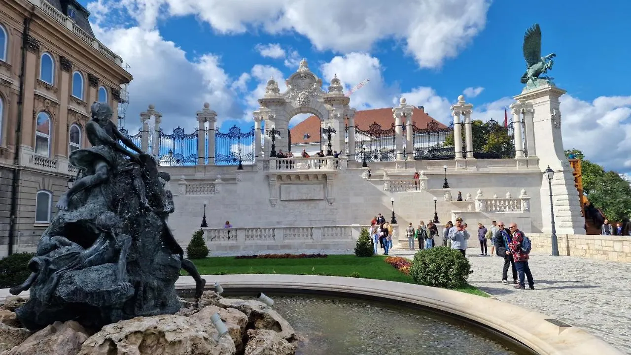 Lovely Boutique Apartment With Parliament View Budapest