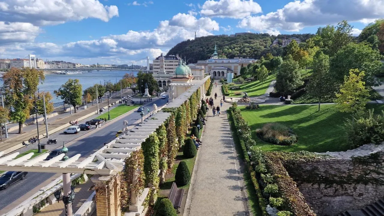 Lovely Boutique Apartment With Parliament View Budapest
